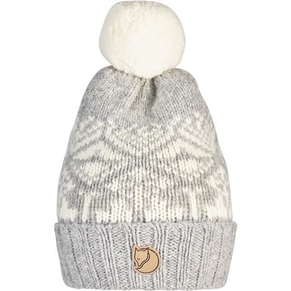 Strikhue med stor kvast fra Fjällräven | Snow Ball Hat